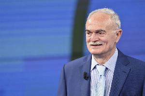 马佐拉之子辈：部分尤文拥趸转身离去？若其父目睹此景恐笑逐颜开